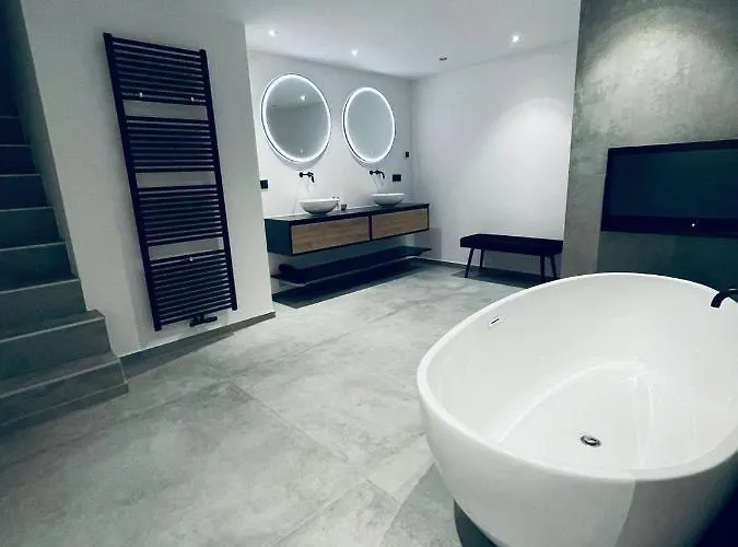 Aan De Maas Apartment