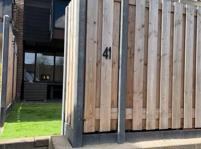 Aan De Maas Apartment